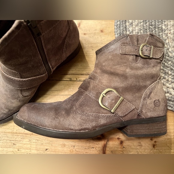 Born Boots Womens 7.5 Regis Bootie Shoes Gray Distressed Leather Moto Western. - Picture 6 of 7